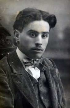 Richard Guino vers 1910, au moment de son départ pour Paris
